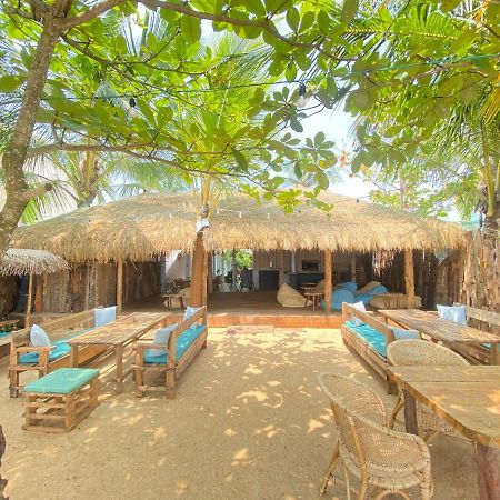 Sky Breeze Hotel Unawatuna Exterior foto