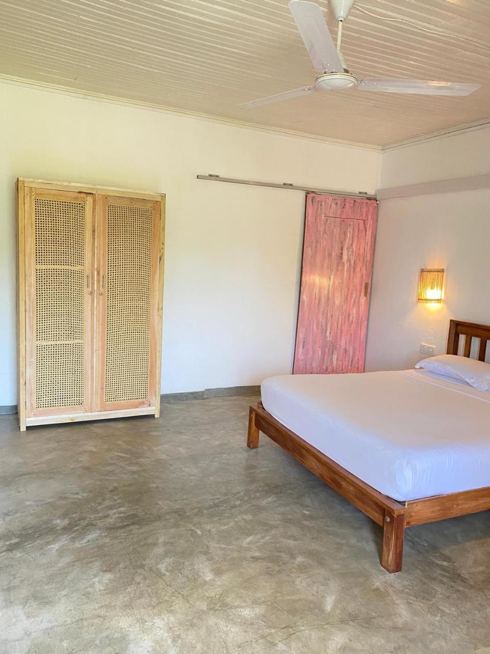 Sky Breeze Hotel Unawatuna Exterior foto